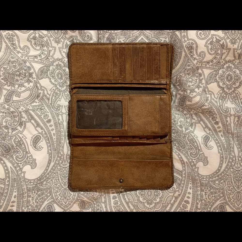 Roots Trifold Tribe Wallet 100% Genuine Leather - Picture 8 of 16